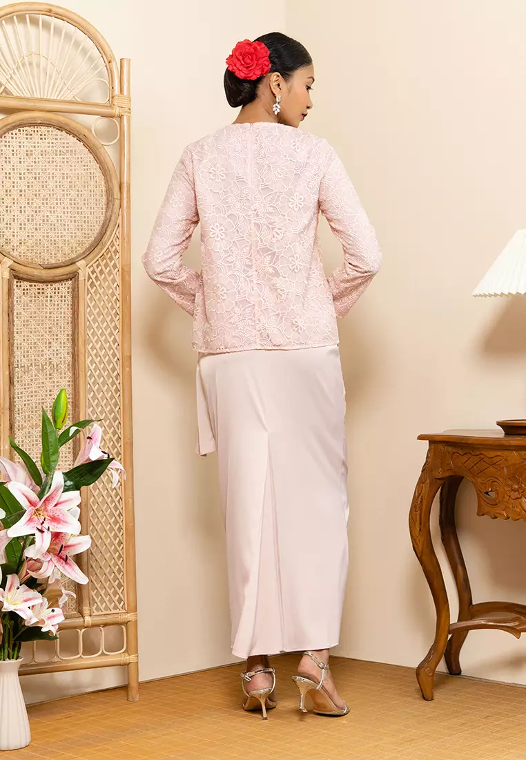 Buy Zalia Embroidery Lace Kurung Kedah Set 2024 Online ZALORA