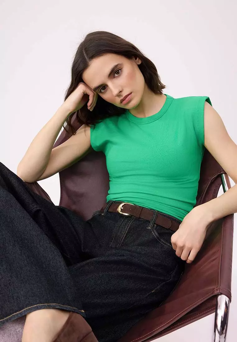 Fitted Top