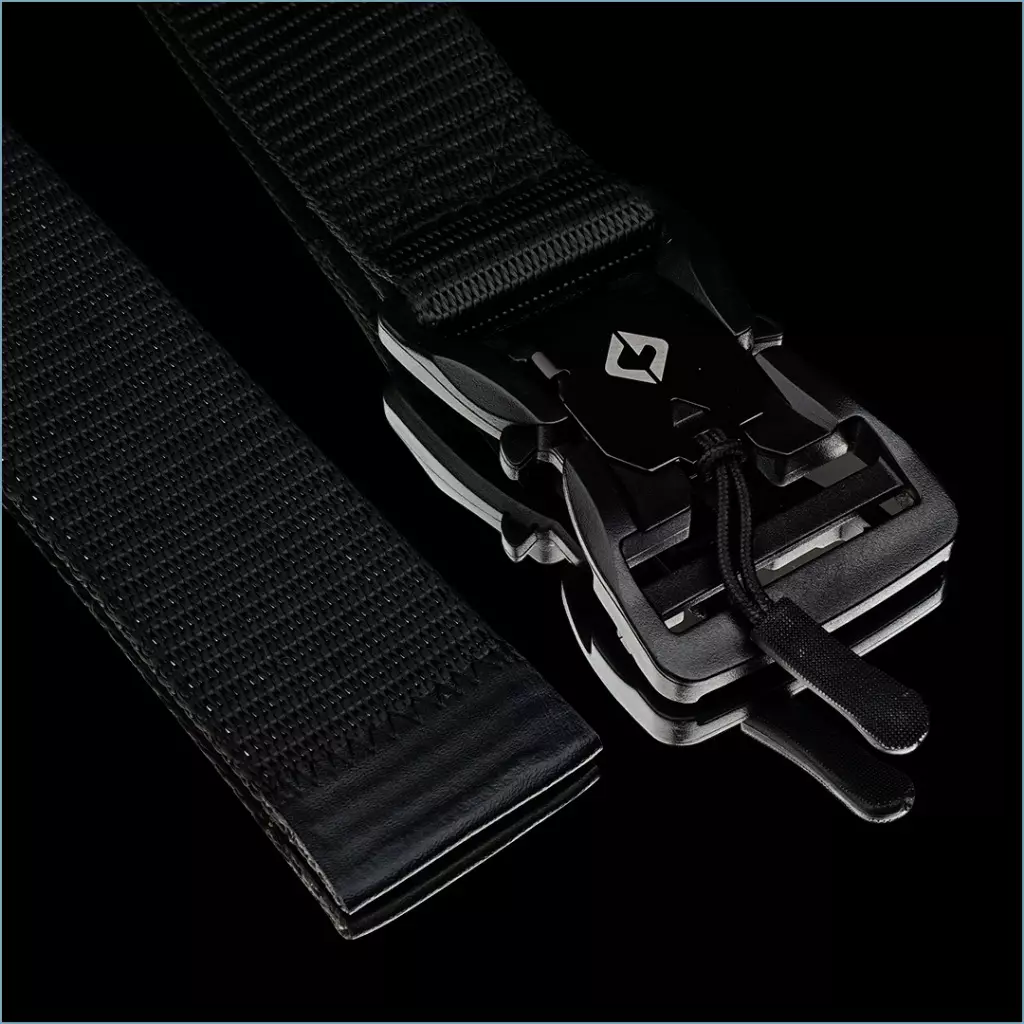 Gloaming Ikat Pinggang Svelte Sabuk Black