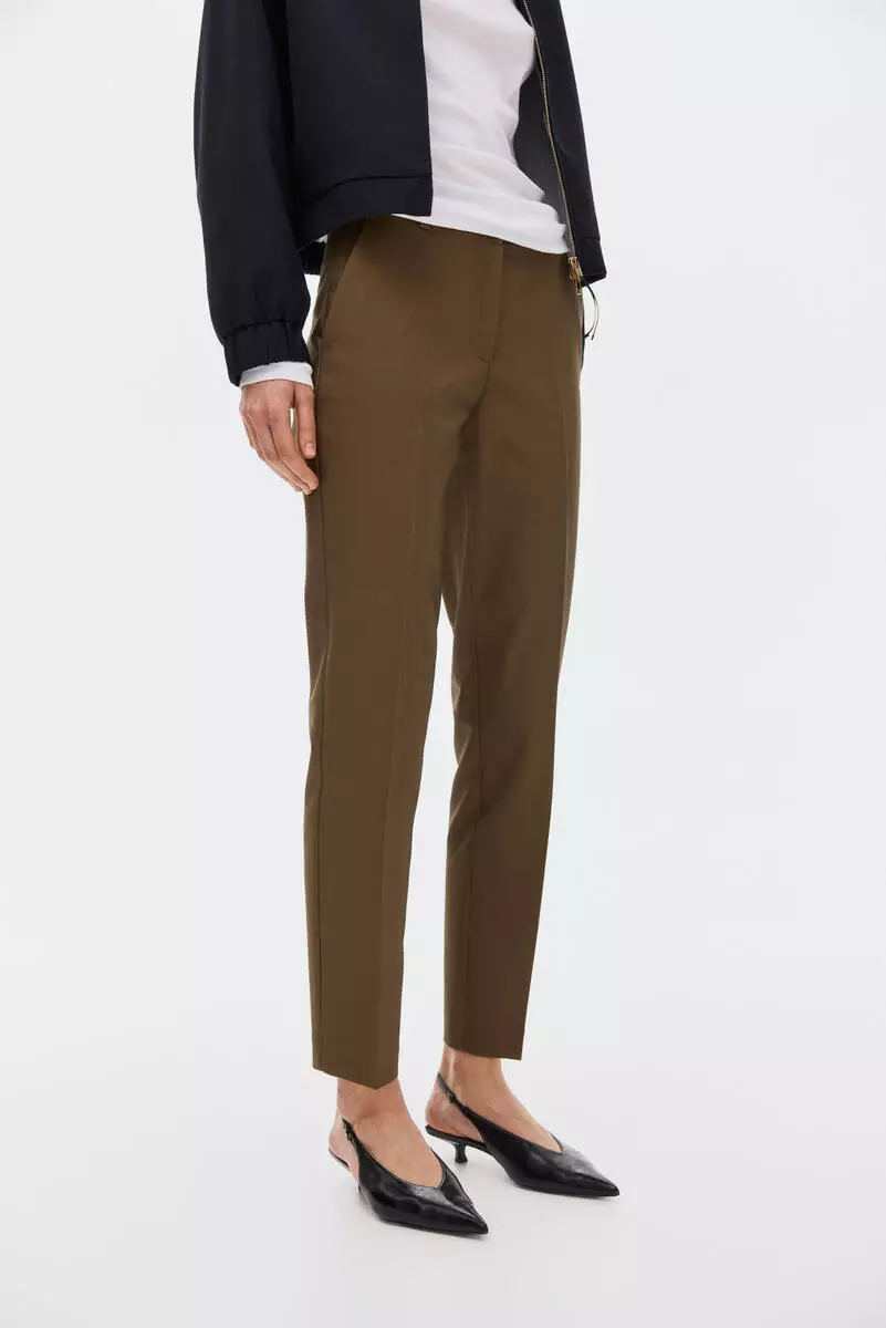 Cigarette trousers