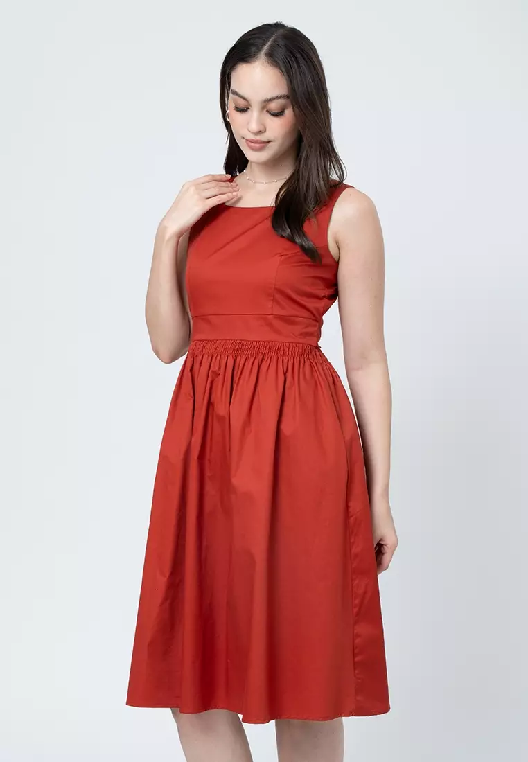 Kaya Dress with Square Neckline and Fabric Belt