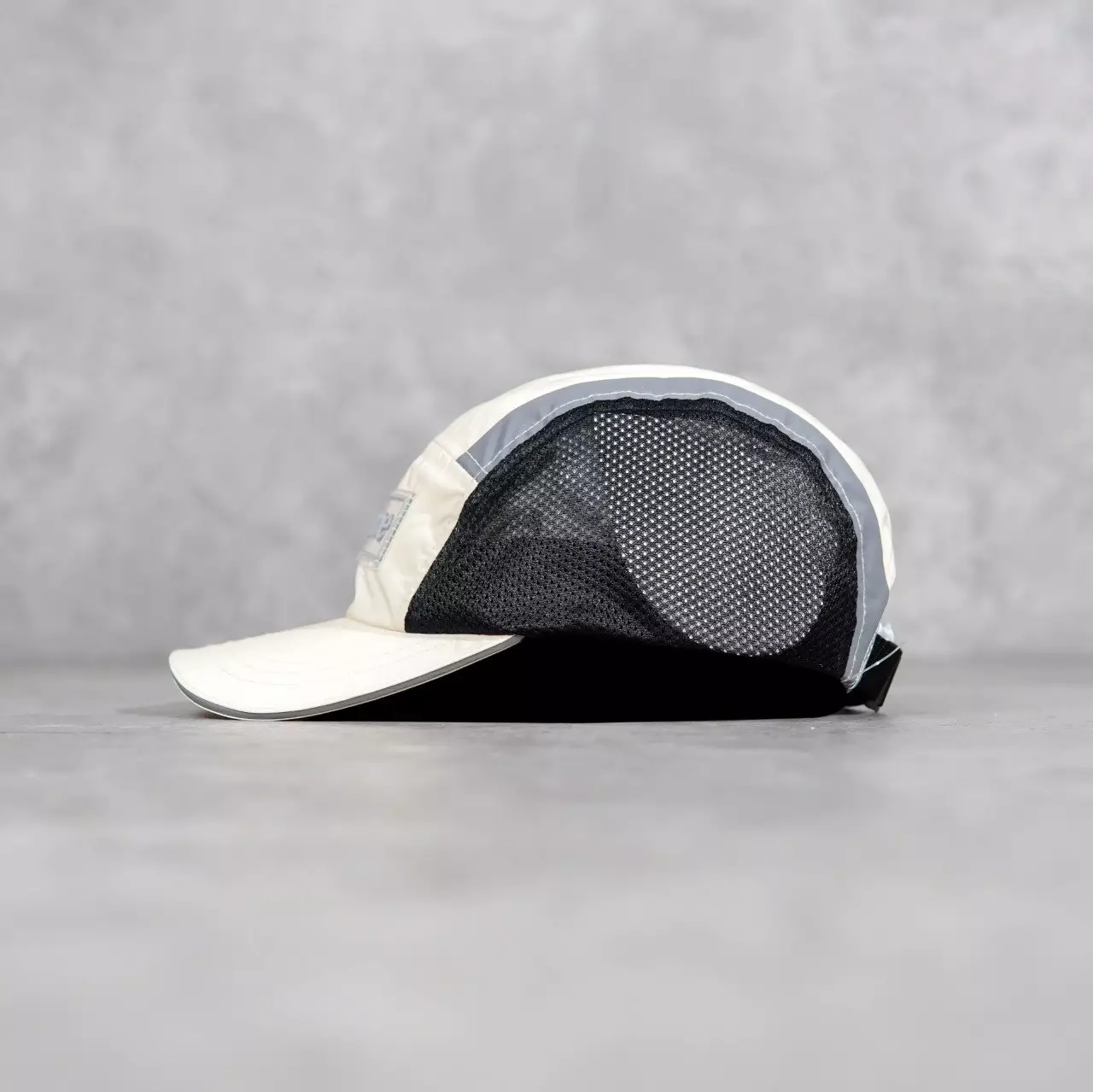 Topi SUPREME SIDE MESH BLACK CREAM CAMP CAP 100% ORIGINAL