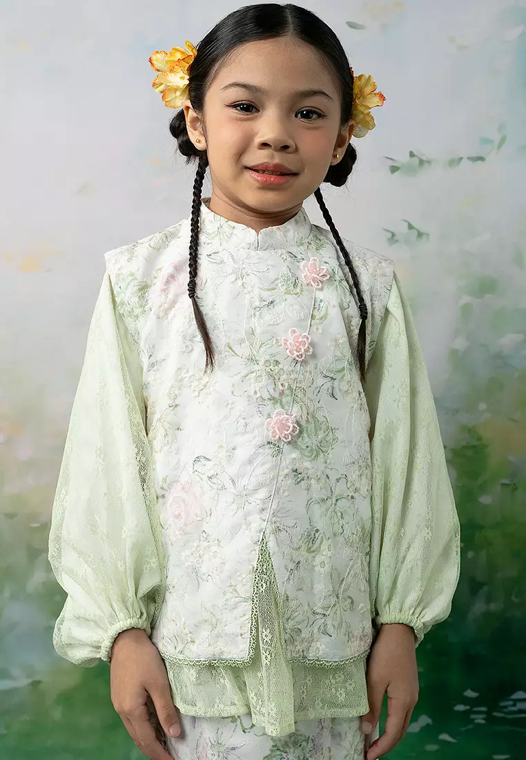 Hana Kurung Modern Embroidered Set
