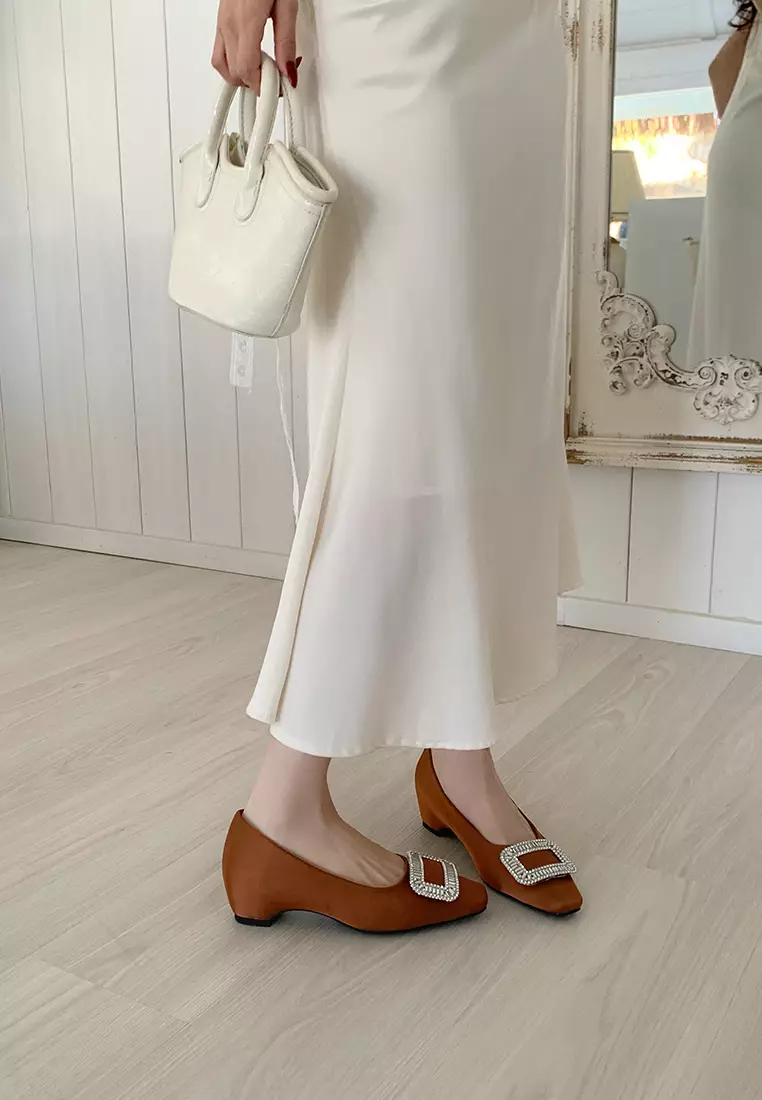Rhinestone Buckle Satin Pumps WW3519-2