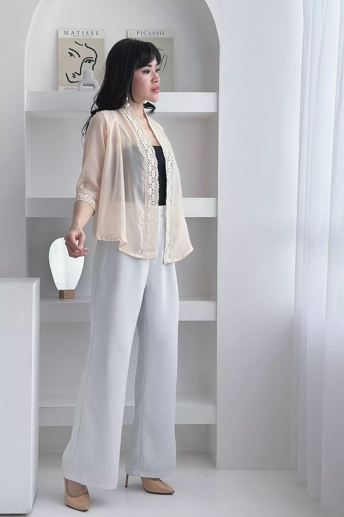 Hamiza Lace Outer Broken White Outer