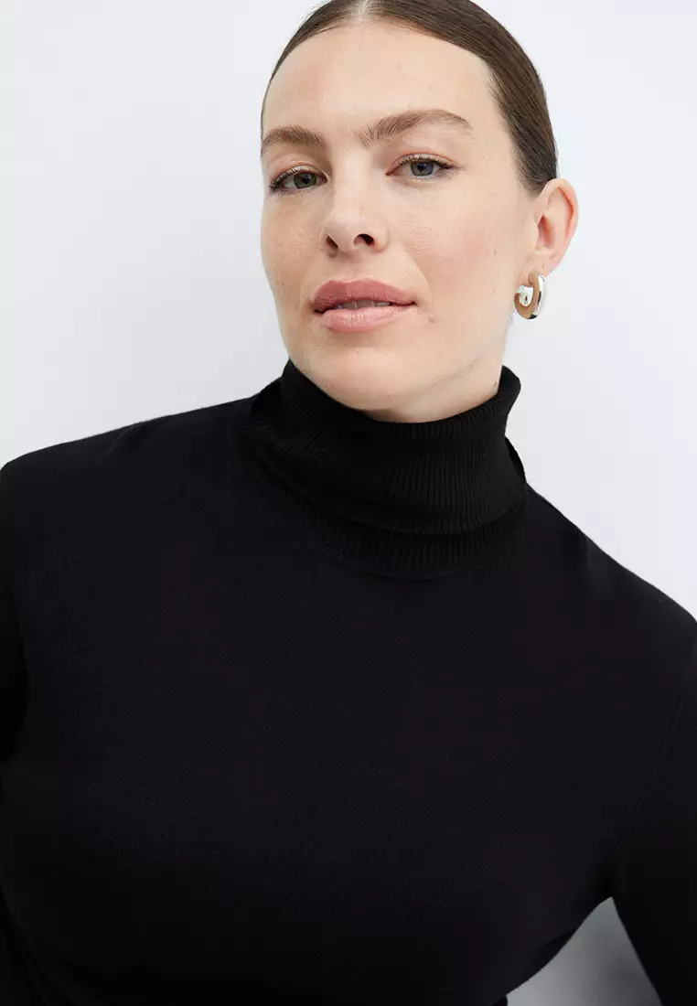 Nice hot sale black turtleneck