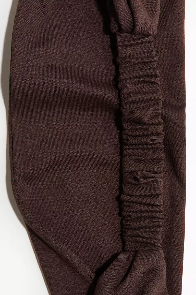 Wide hairband