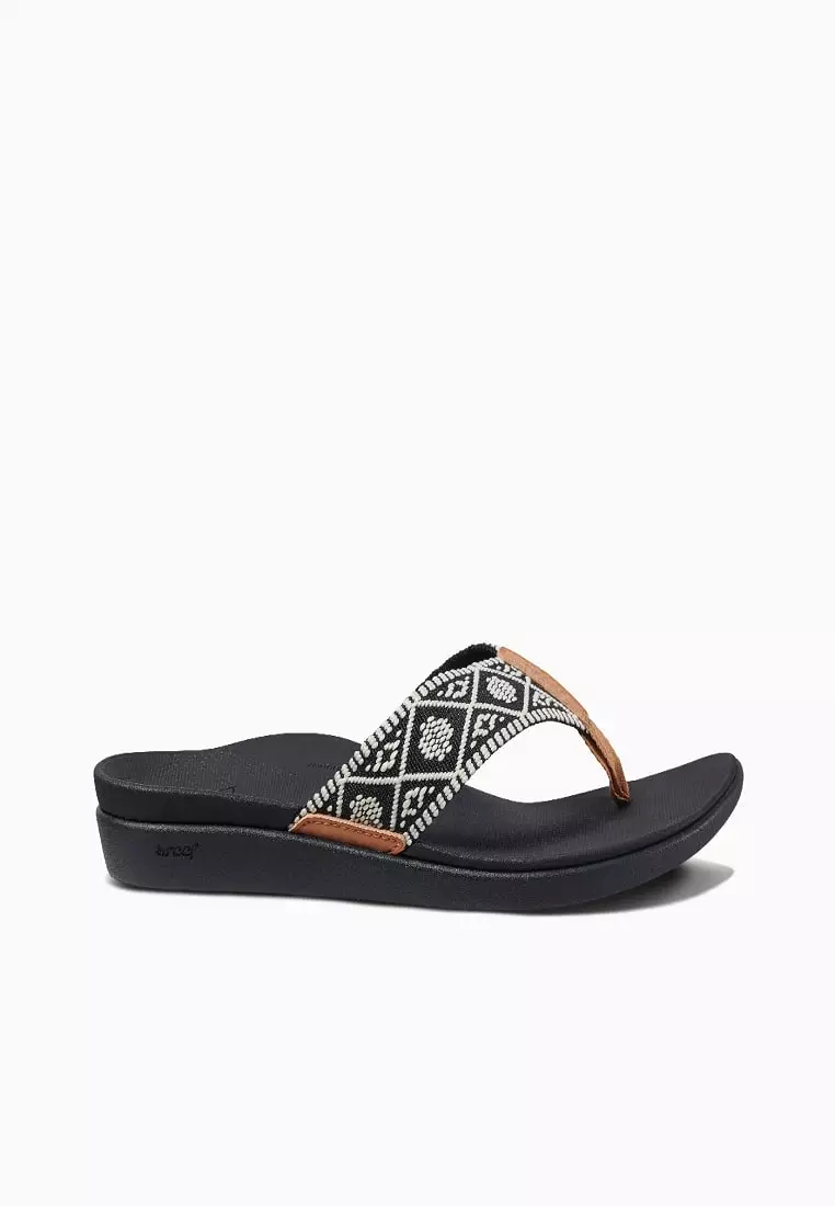 Reef deals style sandals