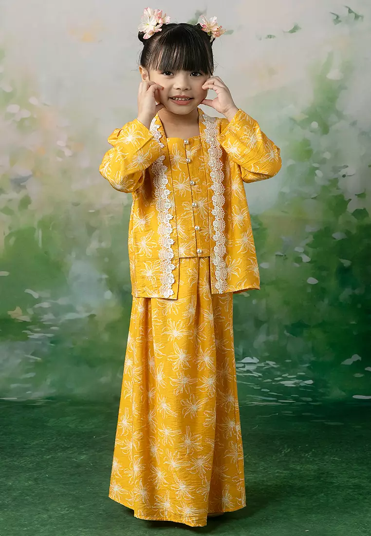 Gades Lubna Kebaya Set