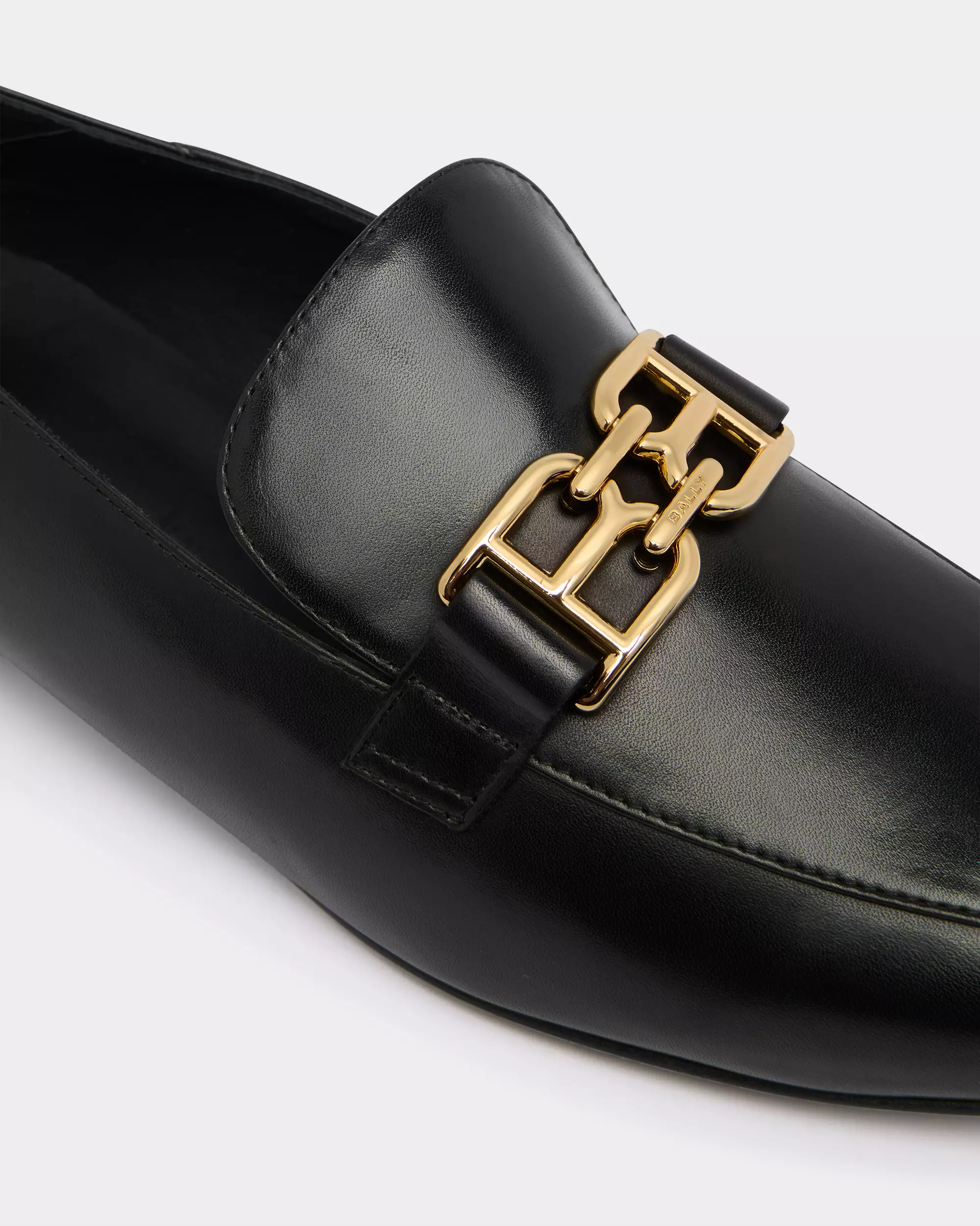 Bally B-Chain Loafer in Leather -  Black