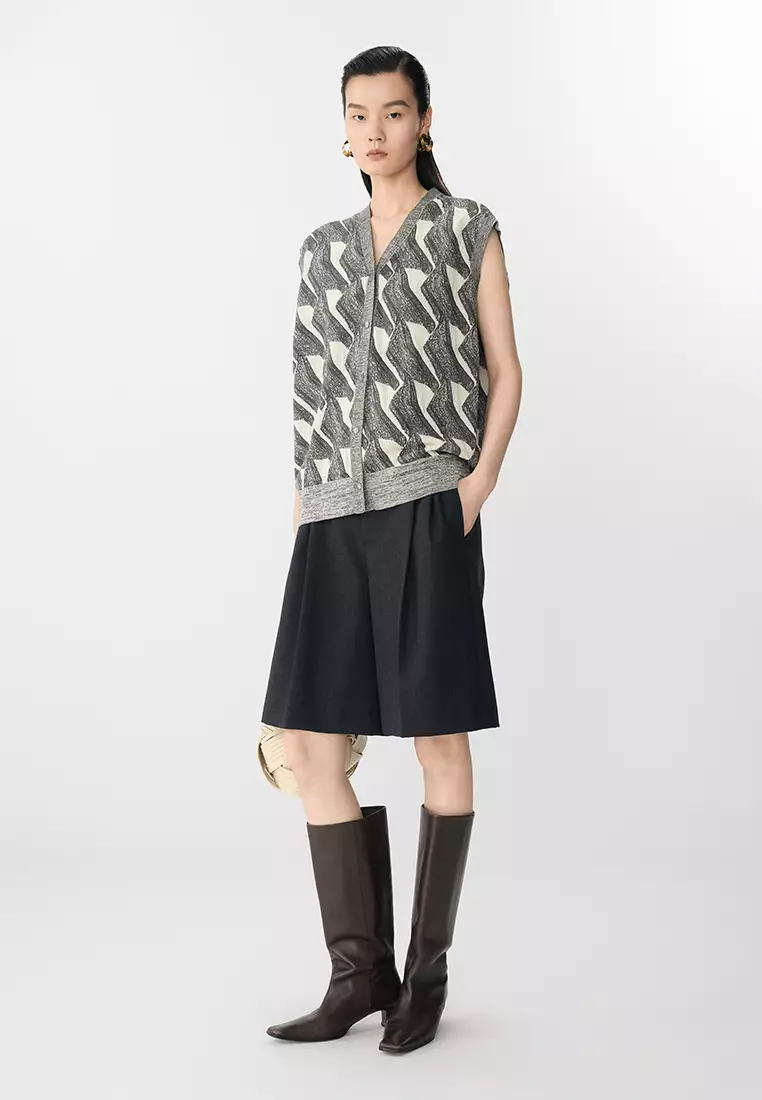 Loose knit vest