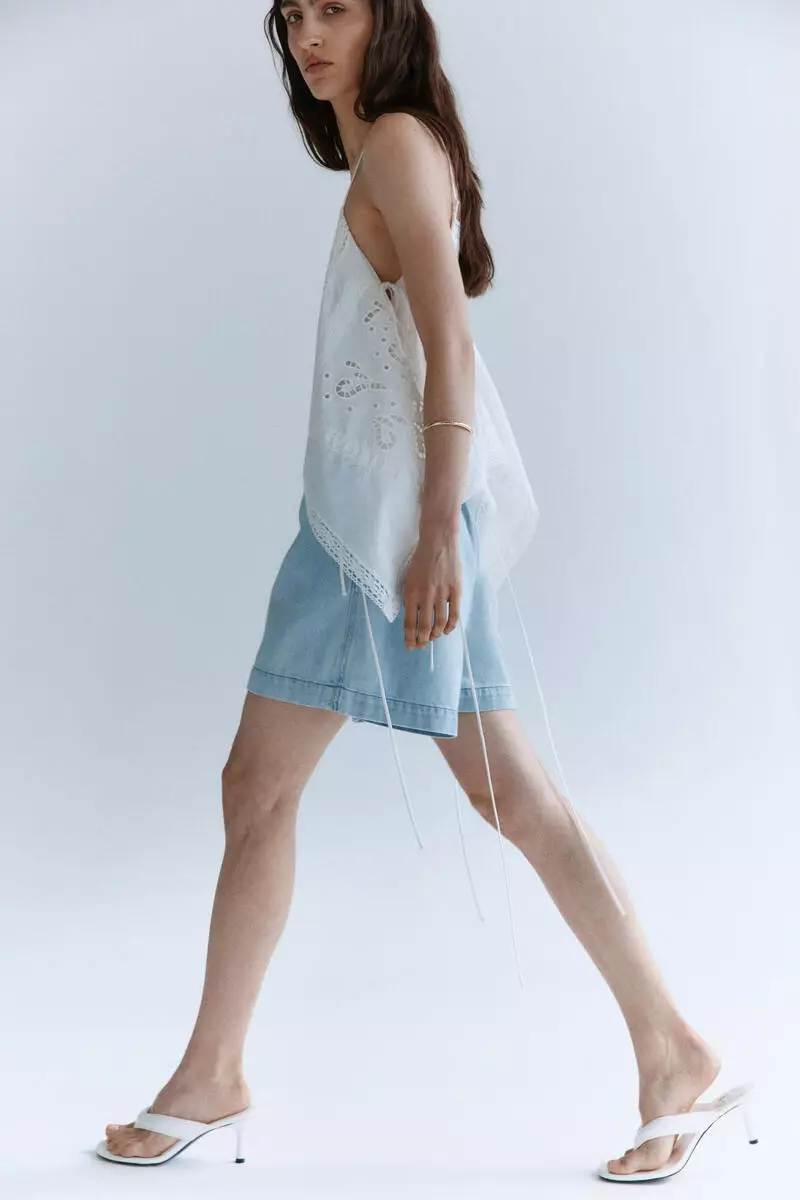 Denim pull-on shorts