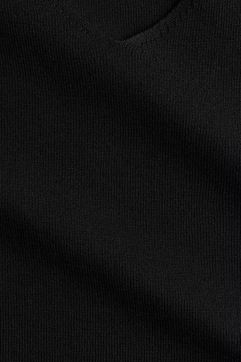 Fine-knit tie-detail top