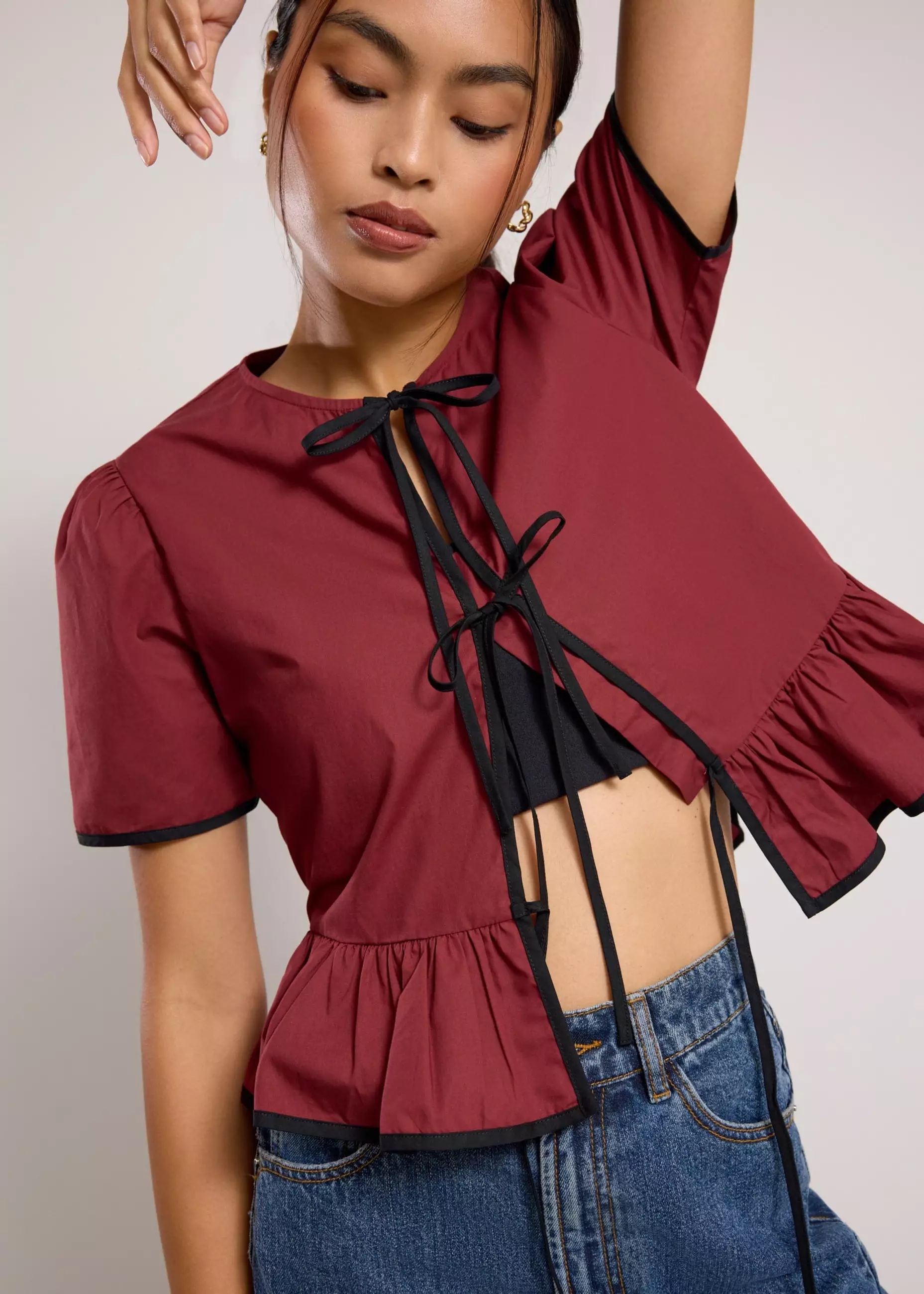 Atasan Wanita - Contrast Piping Round Neck Front Tie Peplum Top