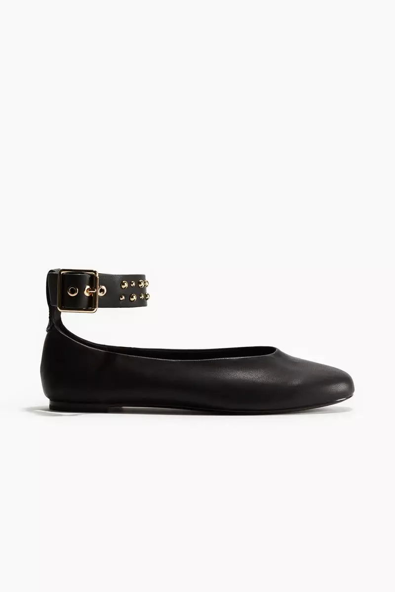 Discount on H&M  shoes - SKU: Studded-detail ballet pumps