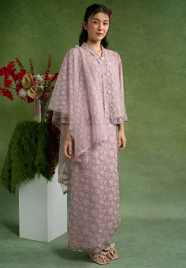Laila Kebaya with Shawl