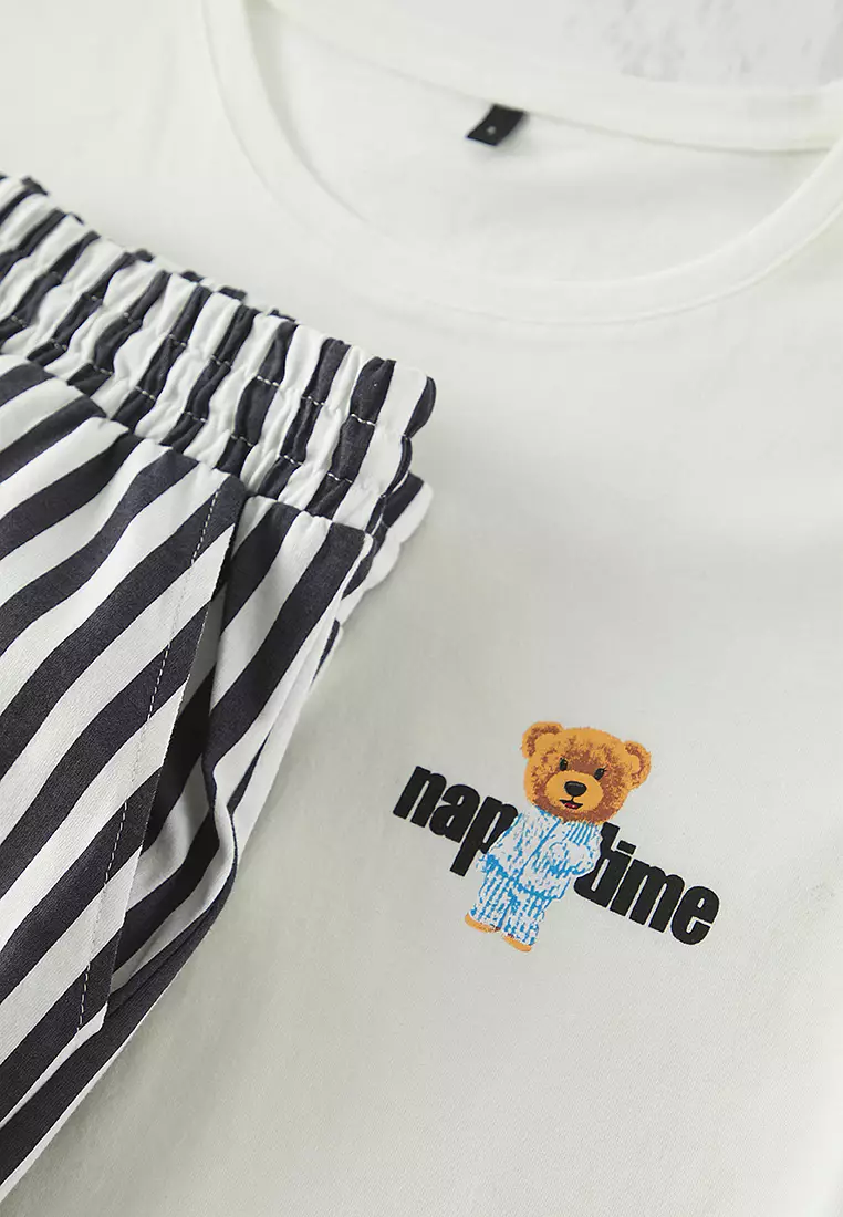 Regular Fit Printed Pyjamas Set
