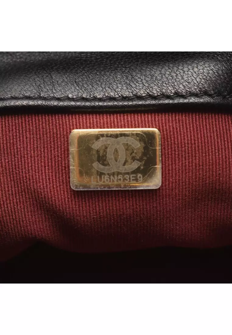 Pre-Loved Chanel matelasse chain shoulder bag leather black gold hardware