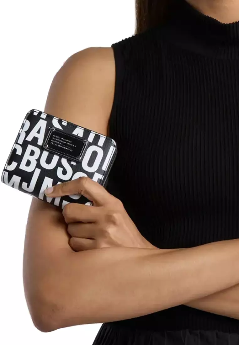 Jumbled Logo Trademarc Mini Compact Wallet - Black/ White 4S4SMP009S02