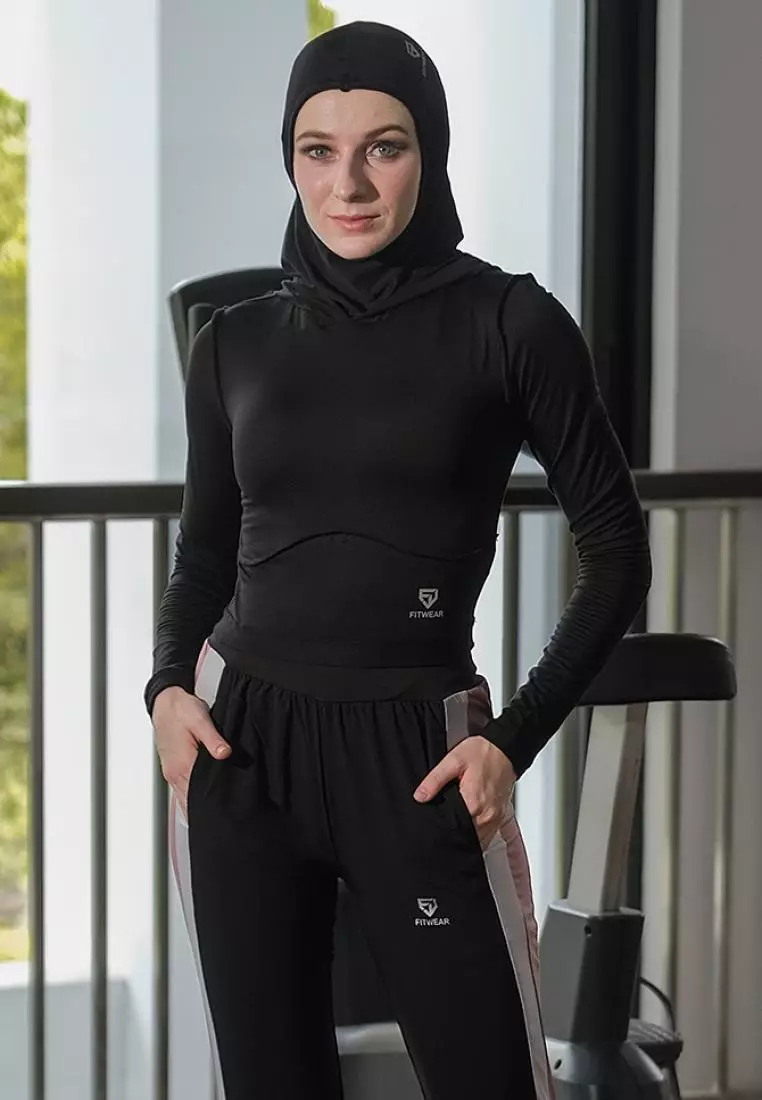 Fitwear - Kaos Olahraga Wanita JULIETTE REVERSE SEWING L/S CROP - BLACK