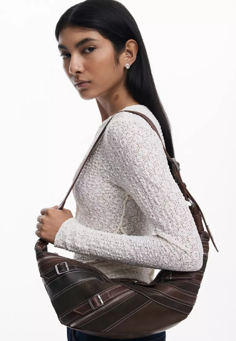 Medium shoulder bag with stitching