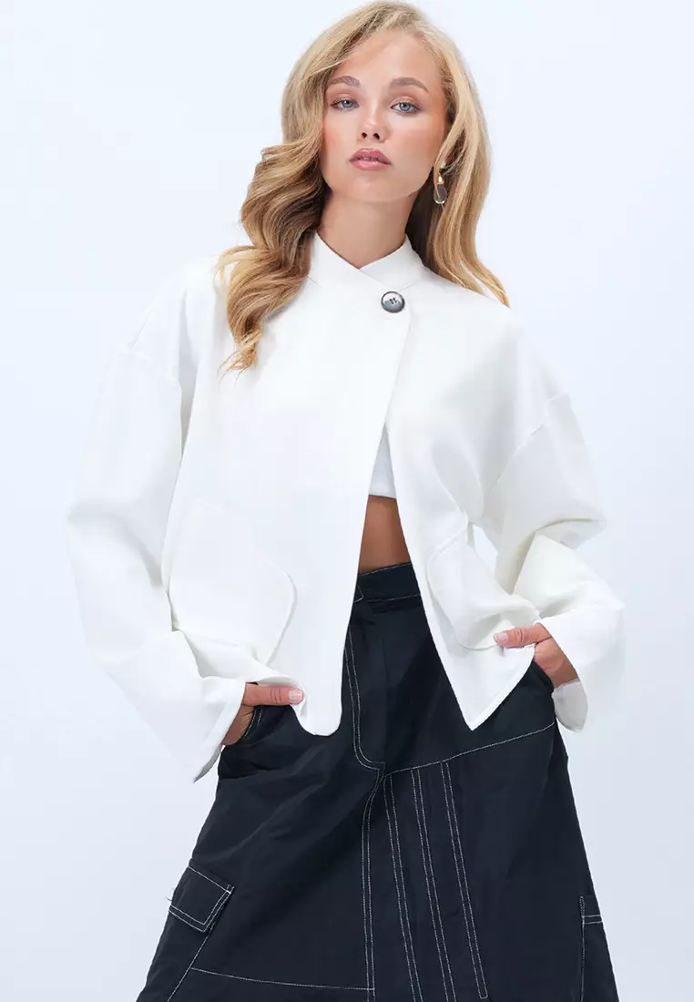 Buttoned Collar Poncho Jacket