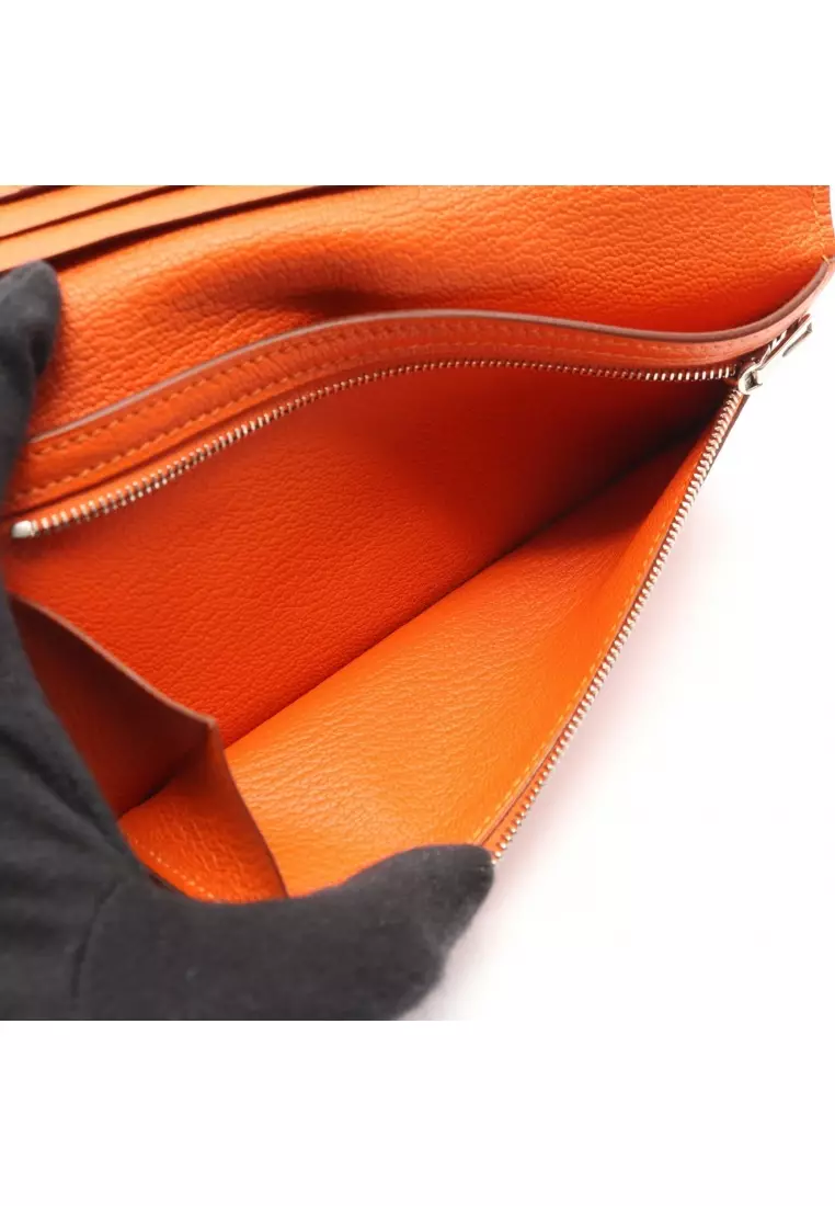 Pre-Loved Hermès bear souffle orange poppy Bi-fold Long Wallet Chevre orange silver hardware X stamp