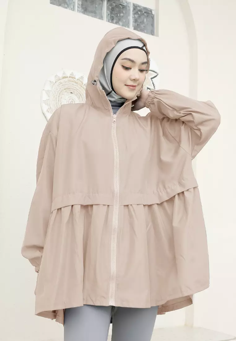 Zelena - Archie Sports Jacket | Jaket Olahraga Wanita Ruffle - Almond Milk