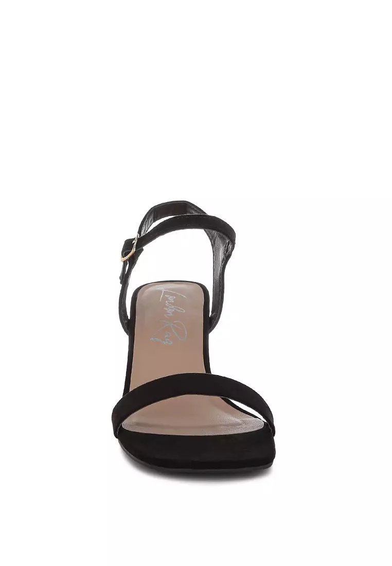 Sepatu hak blok ujung persegi warna hitam