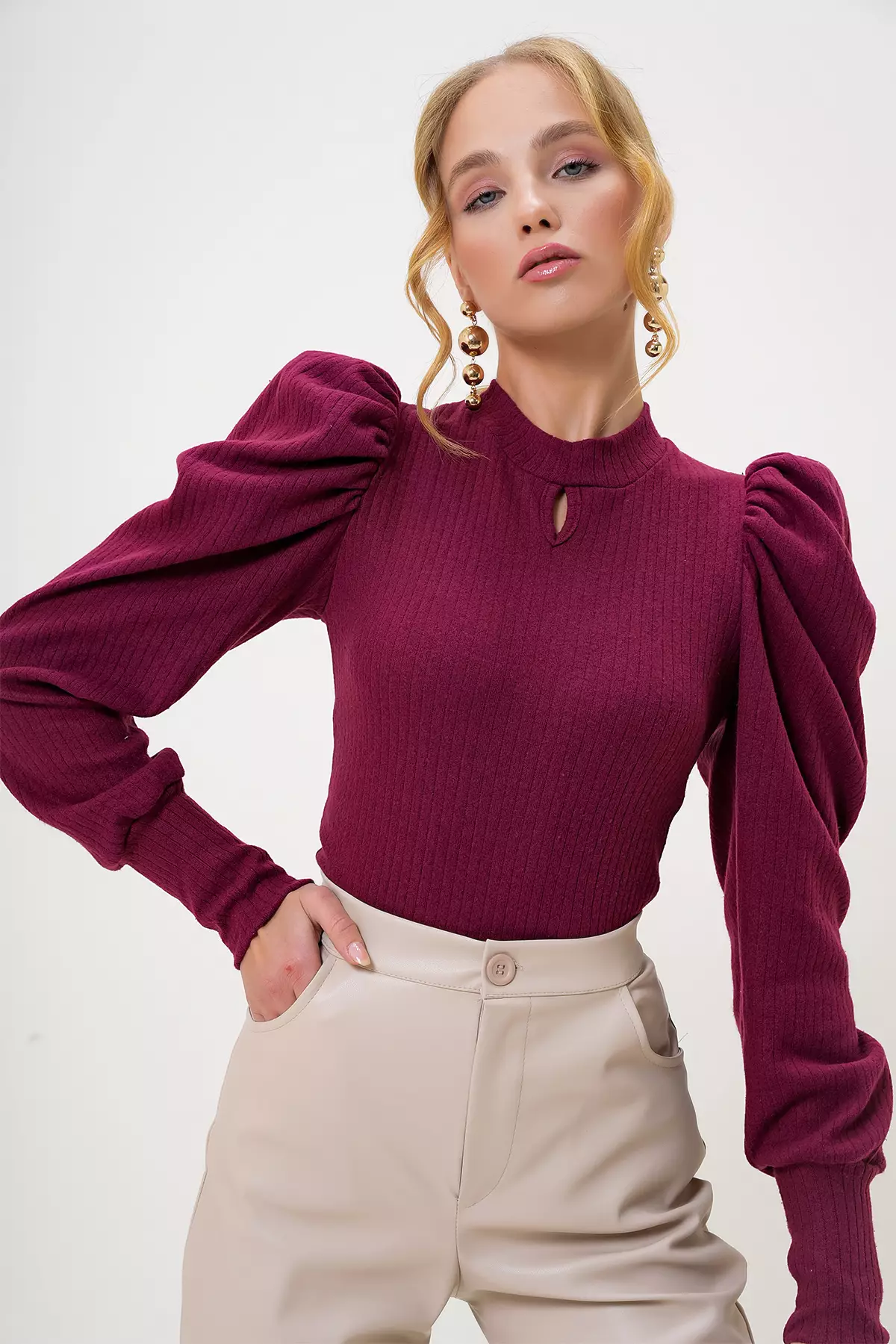 Crew Neck Low-Cut Princess Sleeve Knitwear Top