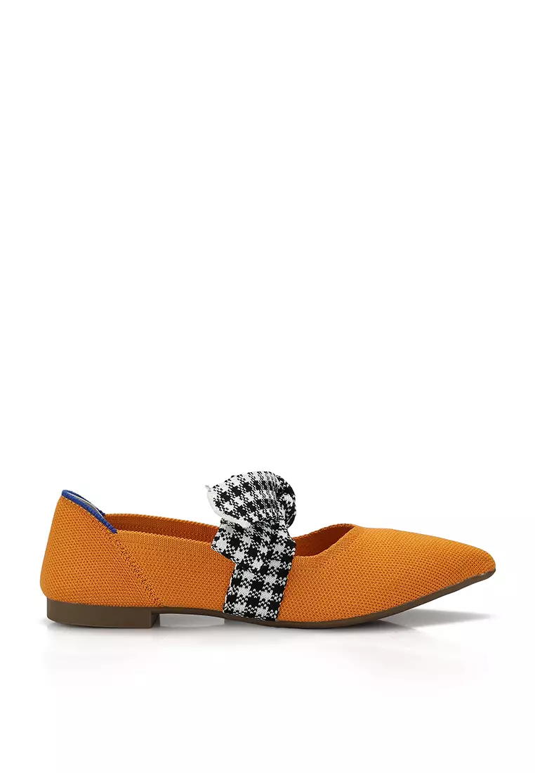 Discount on Betsy  shoes - SKU: Saffron Ribbon Flats