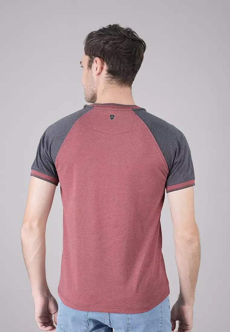 LGS - Kaos Casual Pria - Kerah Henley - Lengan Pendek - Merah Maroon - Slim Fit - JPS.321.C3111F.03.C