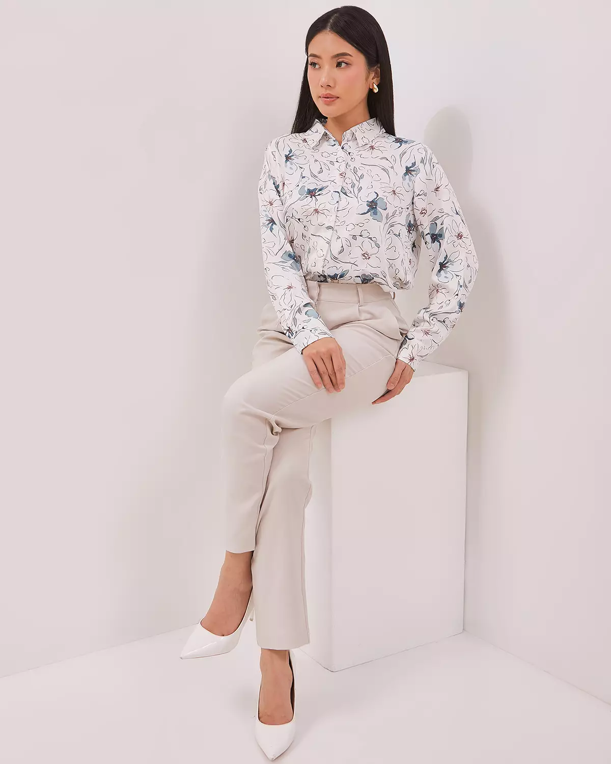 WOMEN'S CREAM FLORAL LONG SLEEVE SHIRT