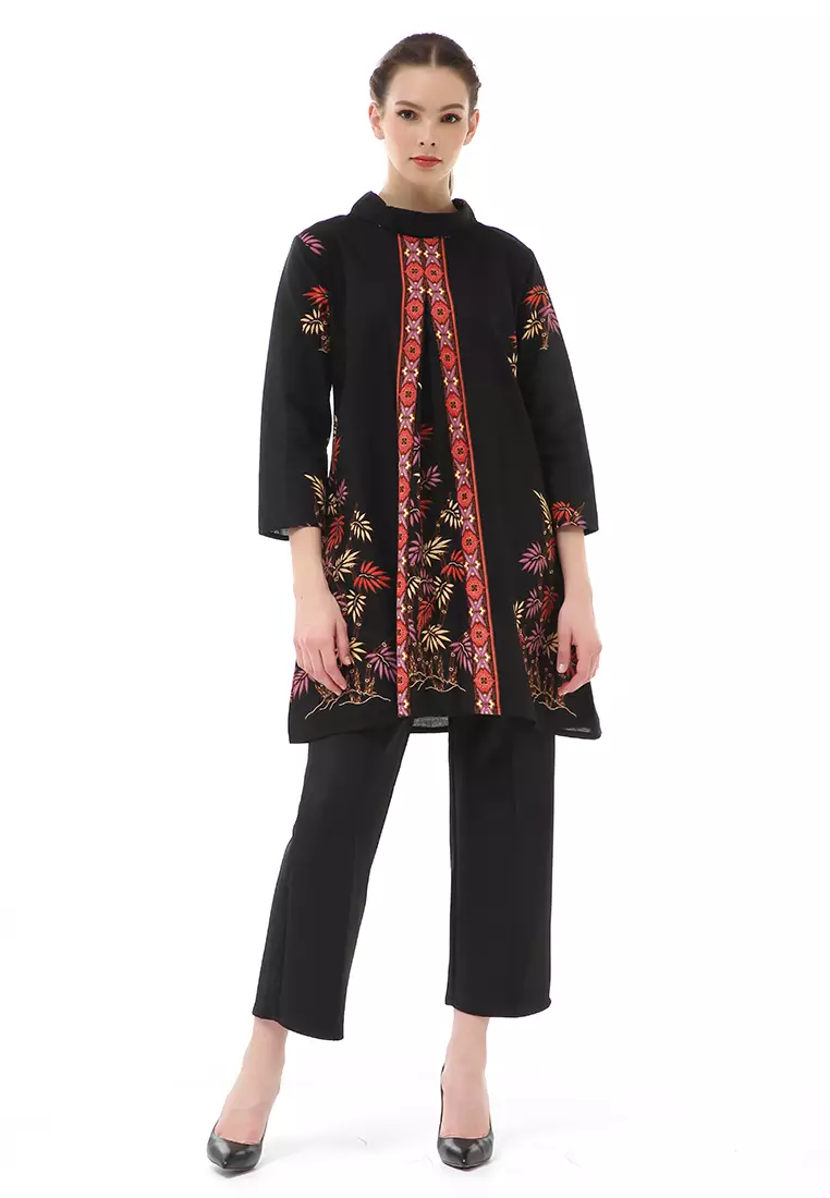 Olaf Atasan Batik Wanita Tunik Traditional Motive Desain Belah Tengah Material Cotton ORIGINAL - Black Red