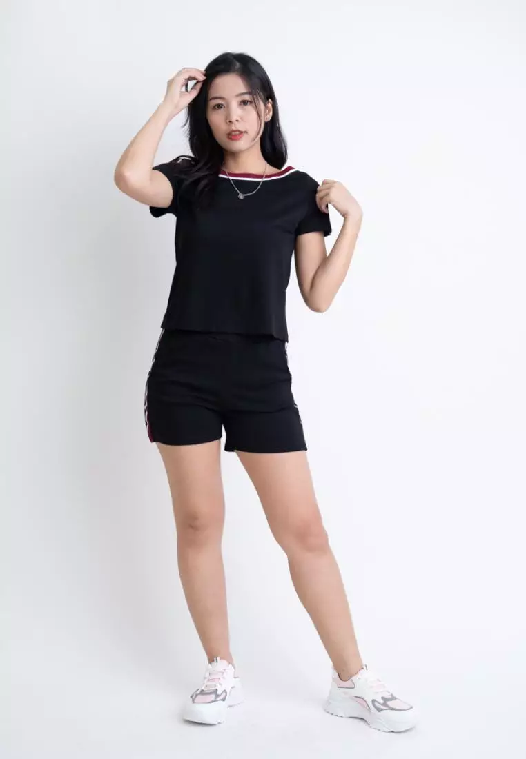 COTTON SPORTY SET WITH STRIPE FINISHING