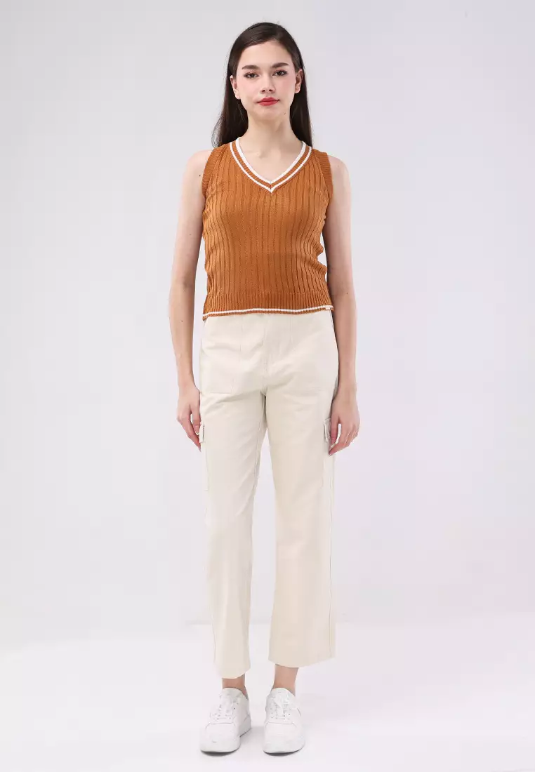 Knitted V-neck Sleeveless Blouse