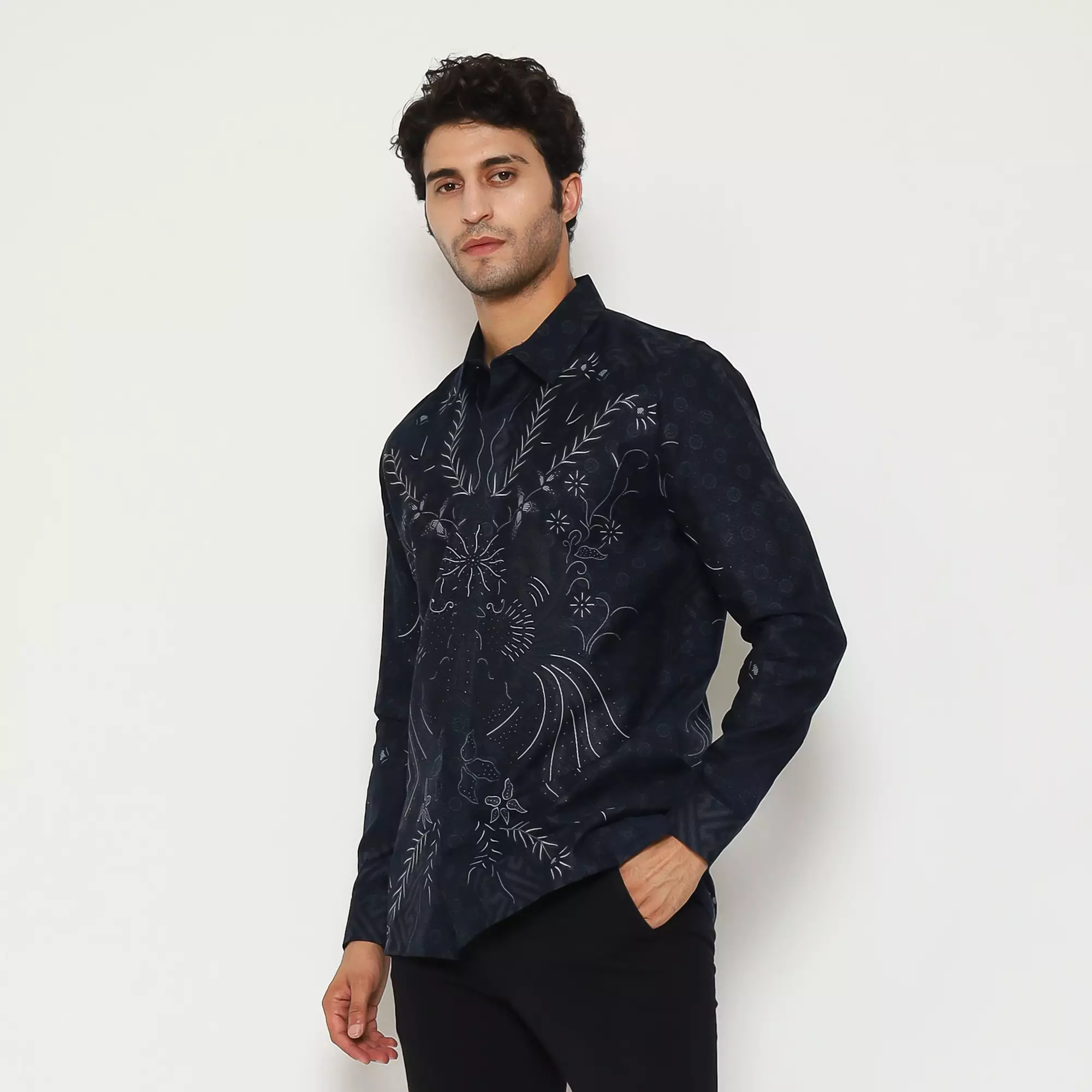 MAGINOT BATIK FURING MOTIF TIMBUL EXCLUSIVE KAMA Batik FURING MOTIF TIMBUL EXCLUSIVE Pria Slim Fit Lengan Panjang