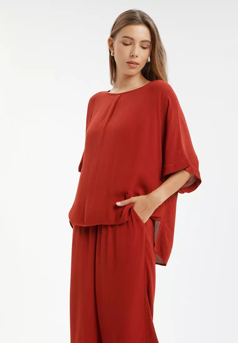 Minimal Claude Top Red Berry