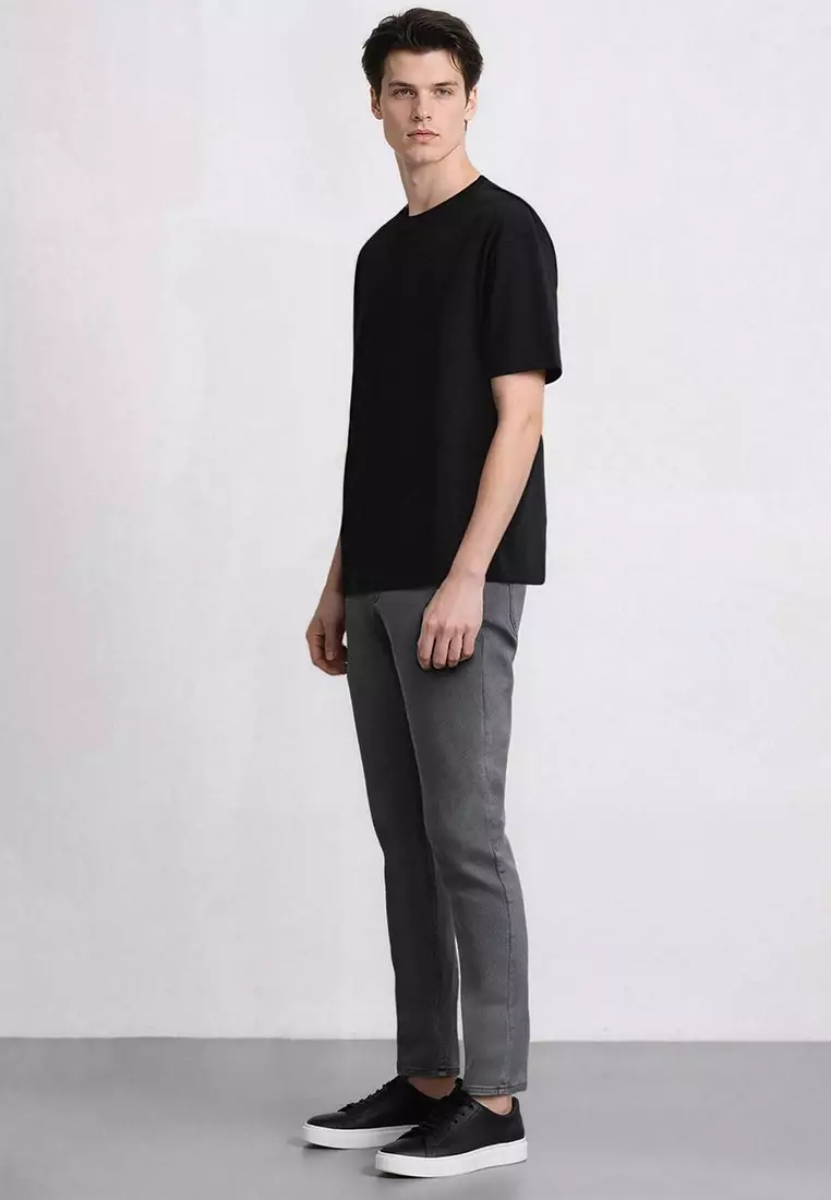 Pedro Slim Fit Jeans