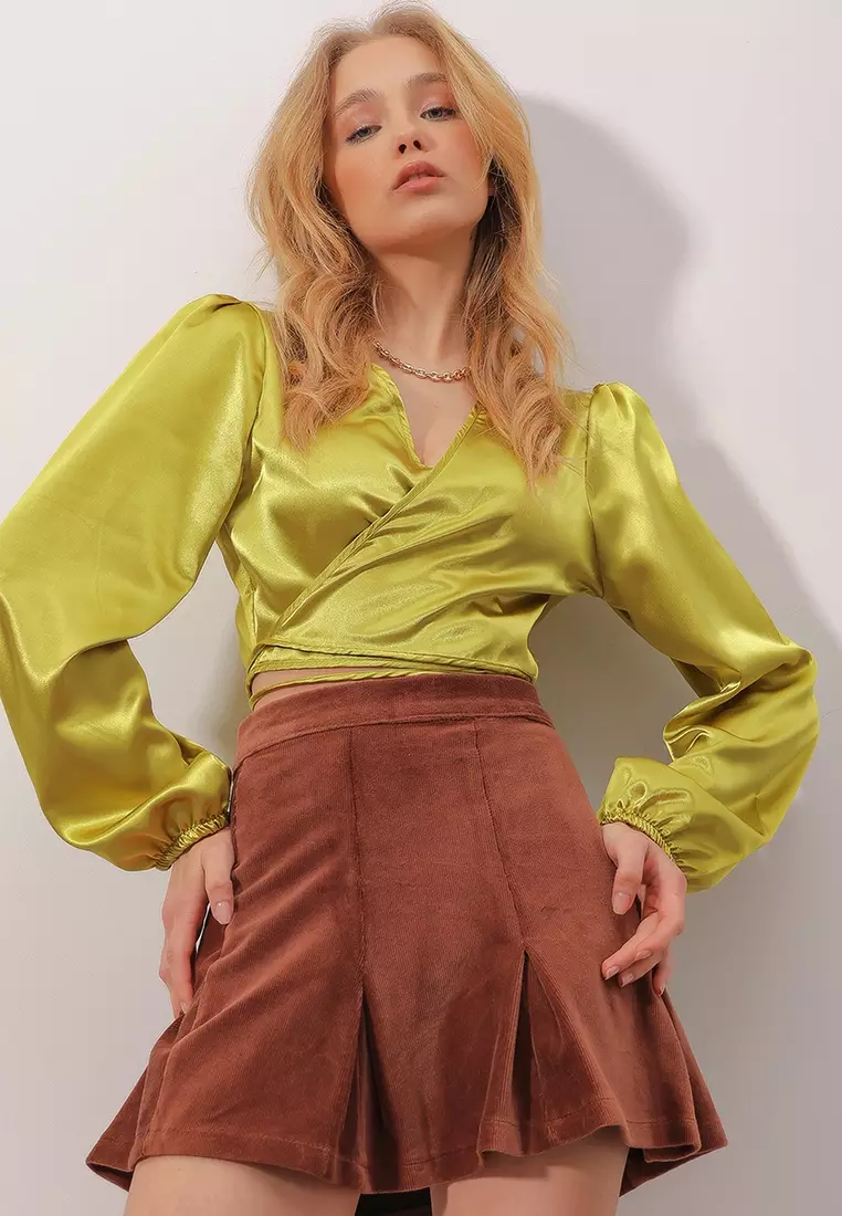 Mustard yellow 2024 velvet skirt