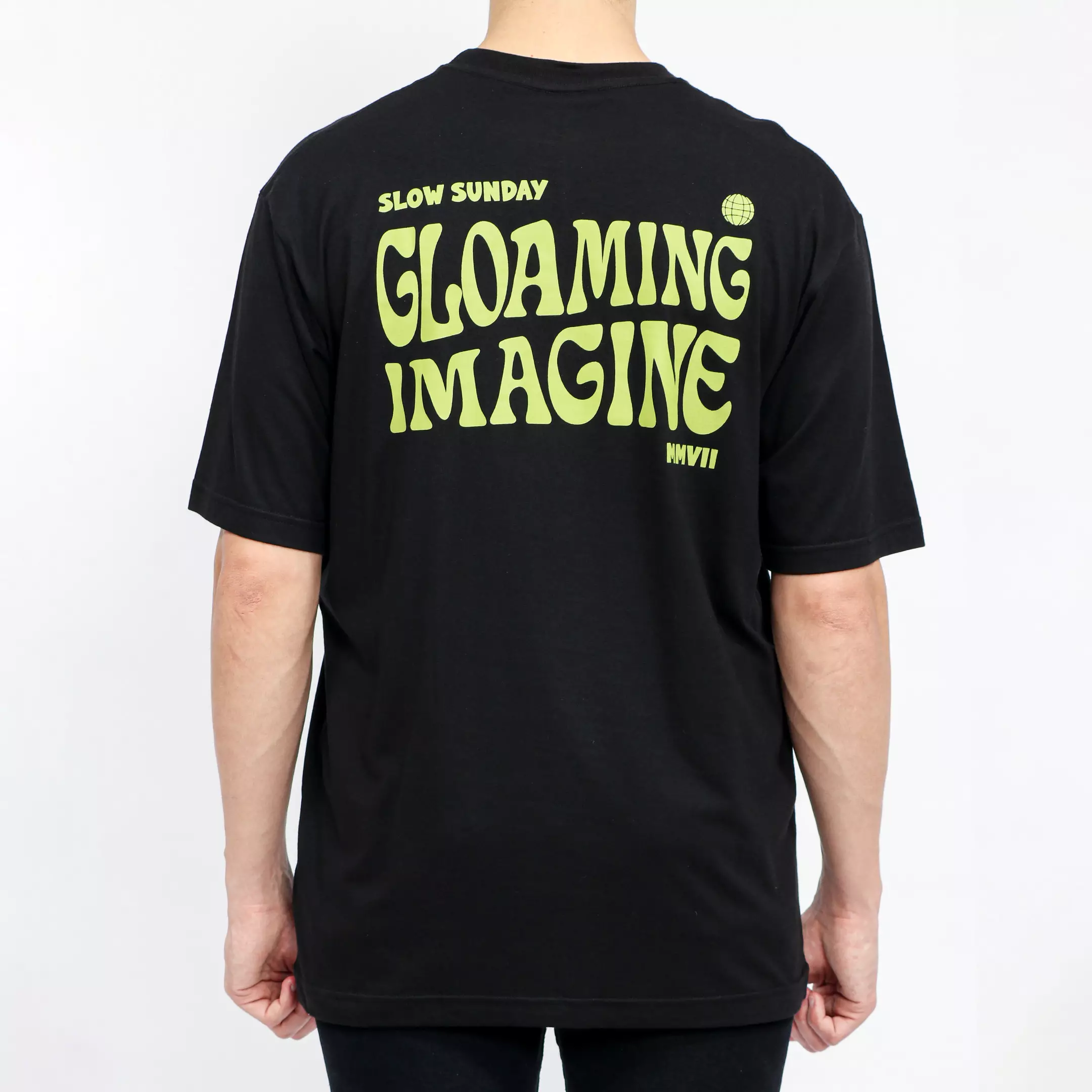 Kaos Design Slow Sunday Hitam Unisex