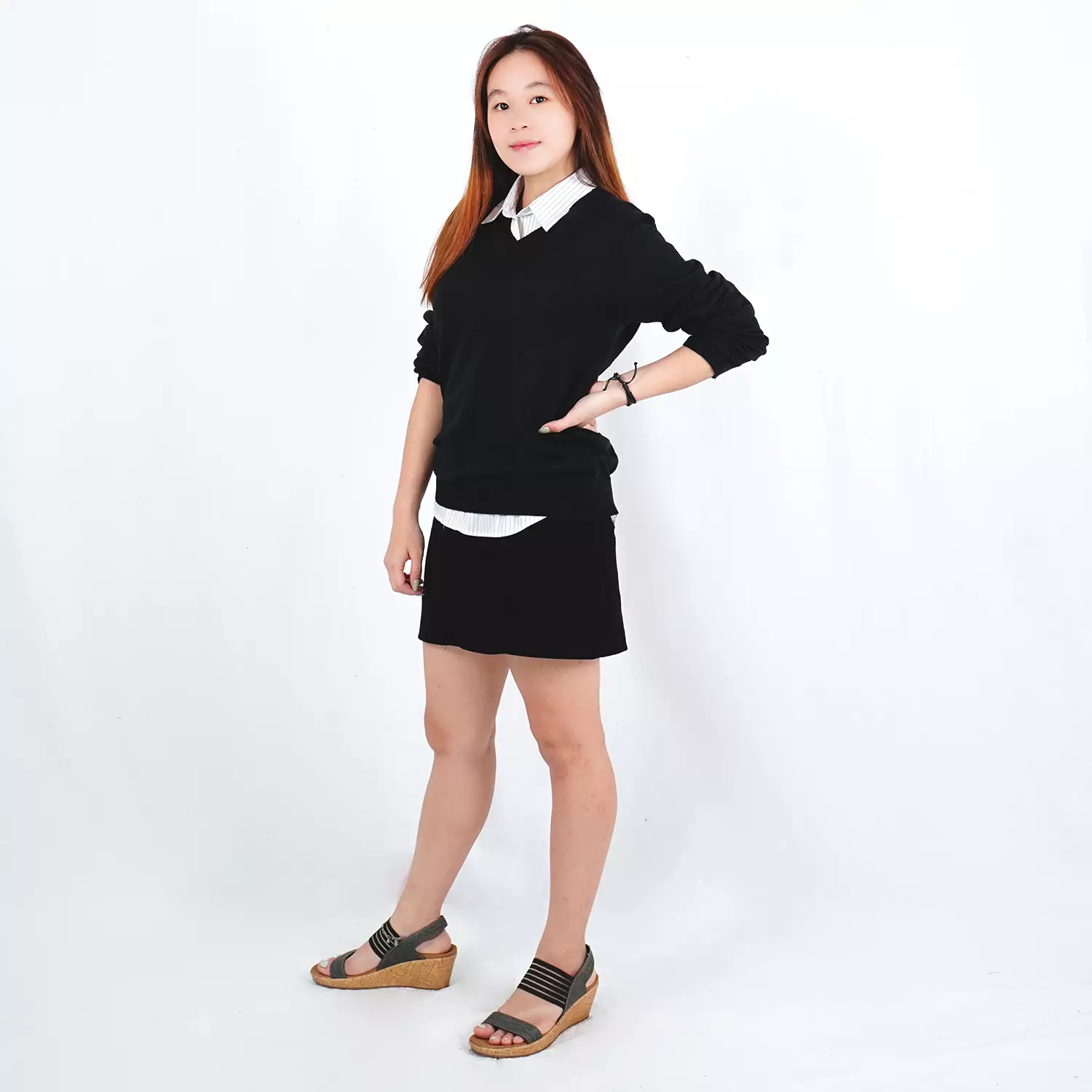 OKECHUKU Vanessa Sweater Rajut / Sweter Knit Wanita Tangan Panjang / Switer Leher V Basic Polos