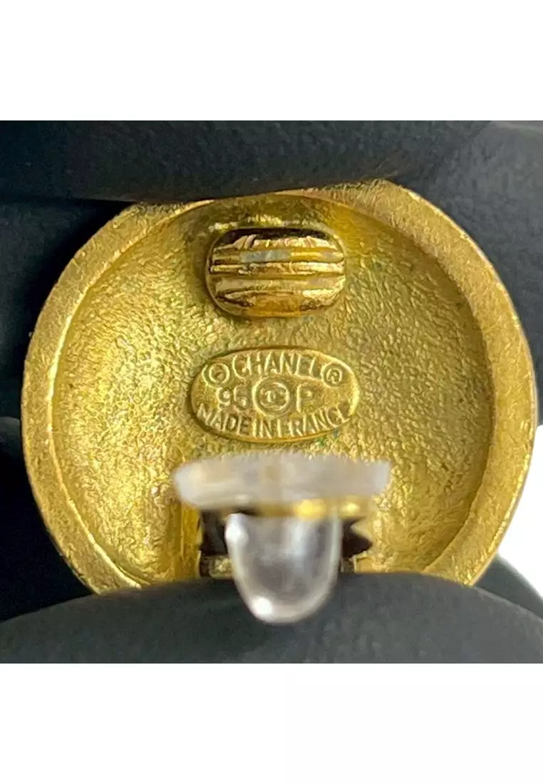 Pre-Loved Chanel Cc Gold Plated Clip On Earrings