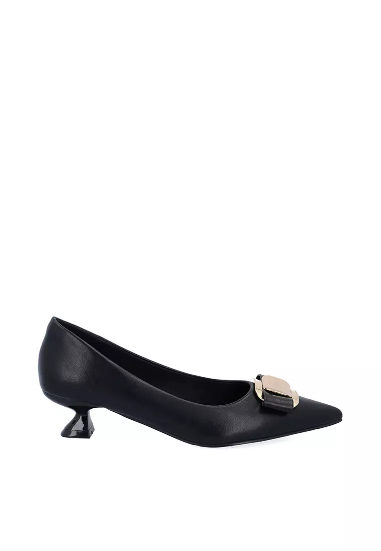 Discount on Carlo Rino  shoes - SKU: Black Gleam Pointed Pumps