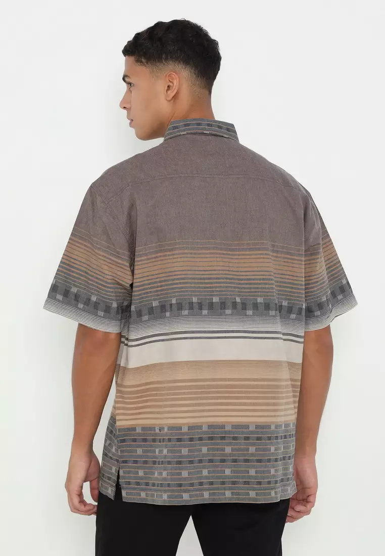 POLICE Kemeja Border Printing Regular Fit Pria