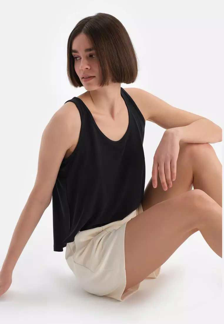 Black Tanktop, Crew Neck, Regular, Sleeveless Activewear for Women