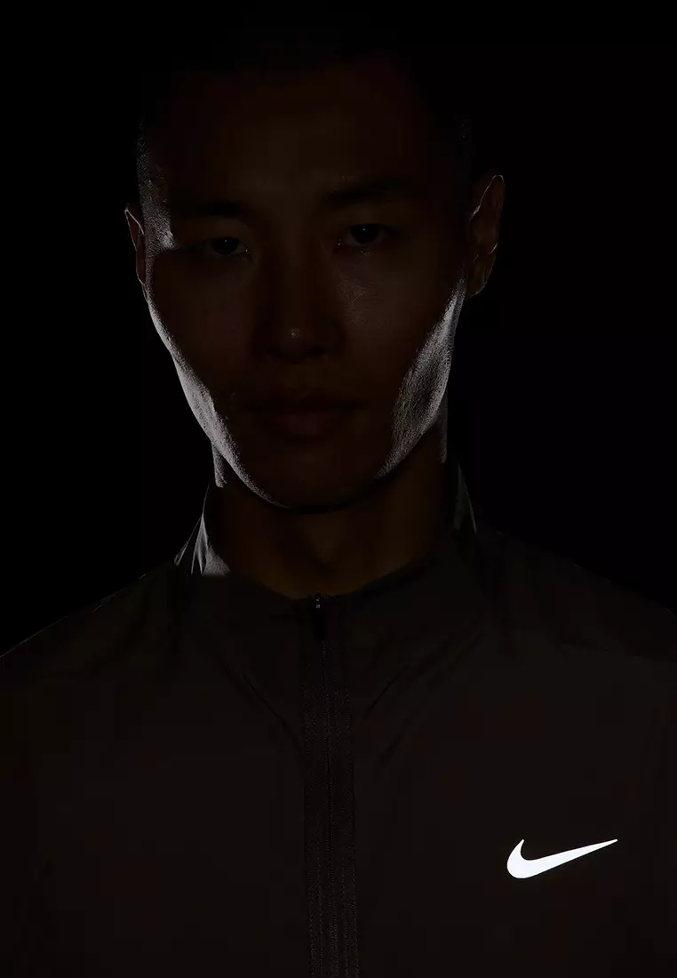 Form Dri-FIT Versatile Jacket