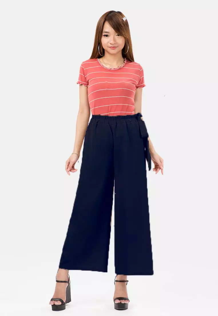 Plain Culotte Pants in Navy with Belt