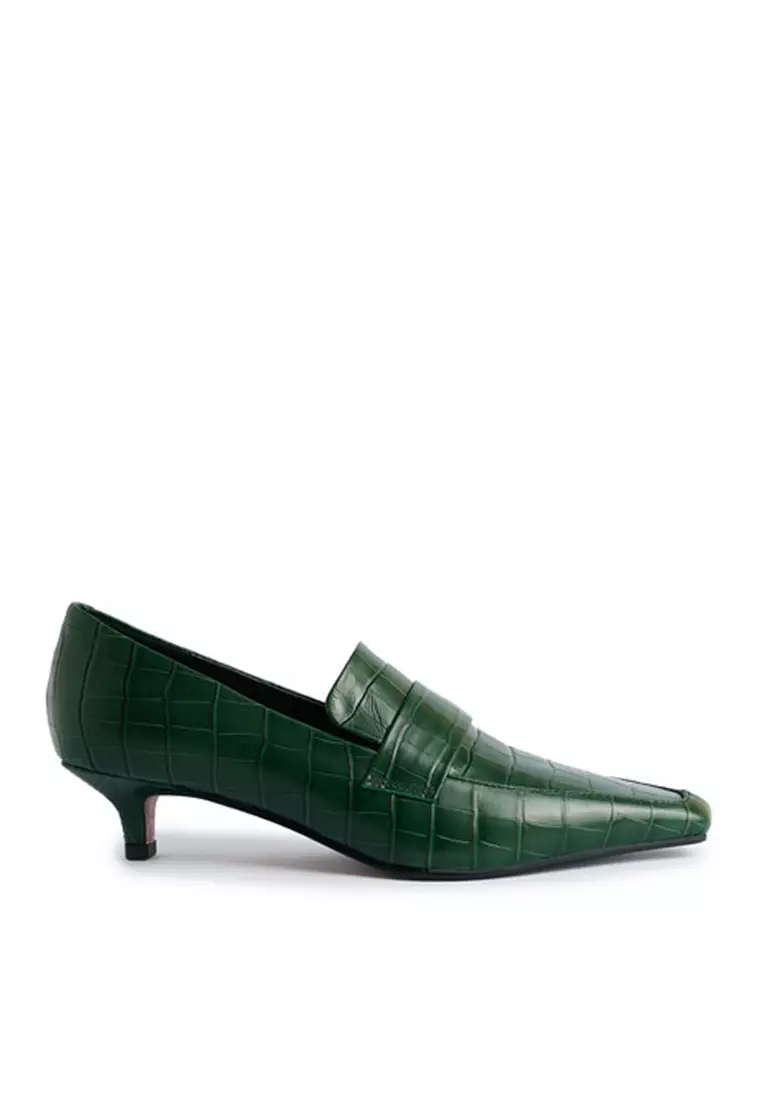 Discount on Twenty Eight Shoes  shoes - SKU: VANSA Crocodile Pattern Top Layer Cowhide Low Heel Shoes VSW-H-6130