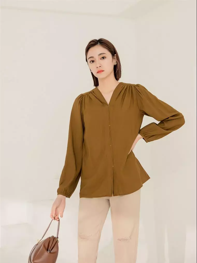 V-neck Design Buttoned Front Drop Sleeve Wrinkled Solid Top [AB17957]